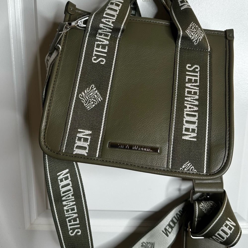 NWT Steve Madden BWebber Olive Green Tote Crossbody Bag - Picture 10 of 10